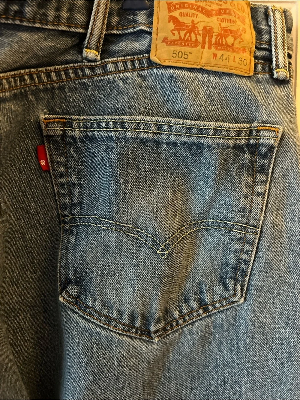 Levi’s Men's Blue Relaxed Fit Jeans